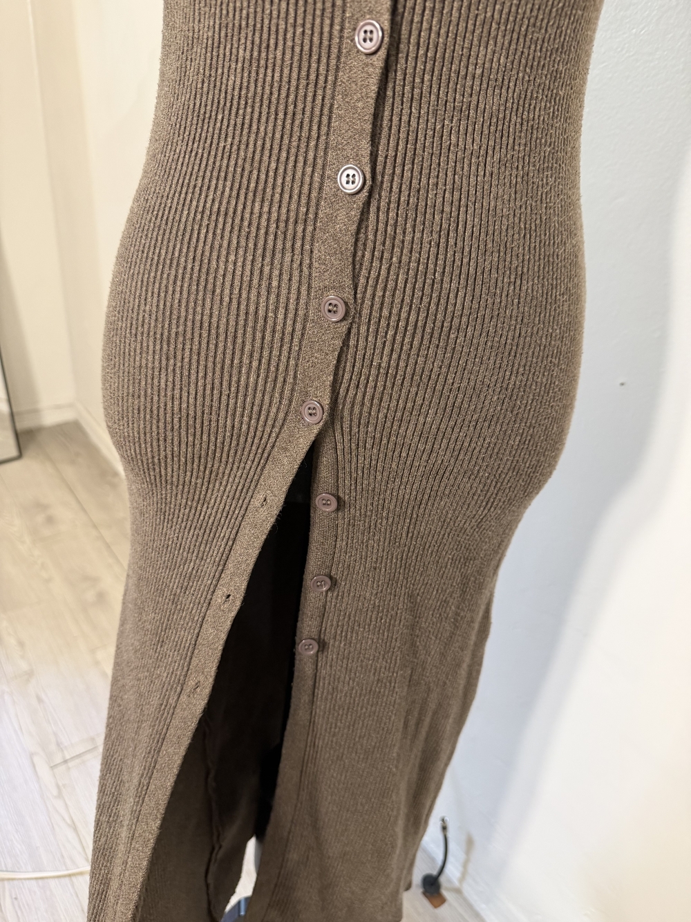 Brown Ribbed Button-Front Midi Dress - Picture 9 of 12
